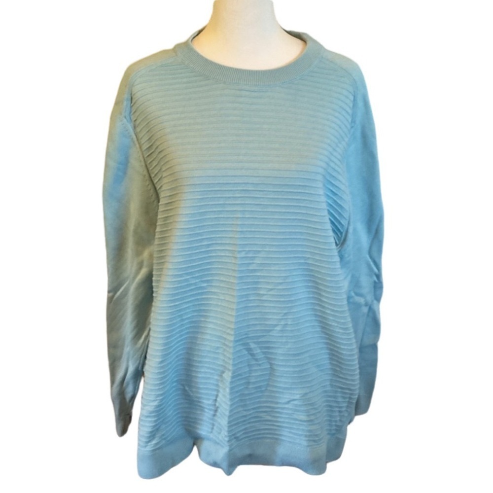 Tommy Bahama Island Zone long sleeve sweater. Lightweight. Size L. Light blue.